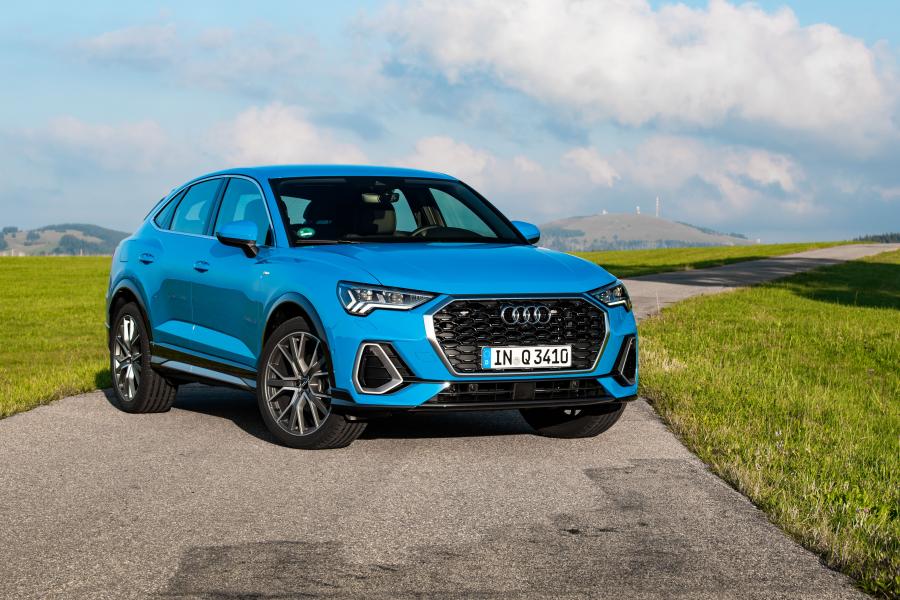  Audi Q3 Sportback 35 TFSI S-Line 2019 года  (WW) (фото 1 из 41)